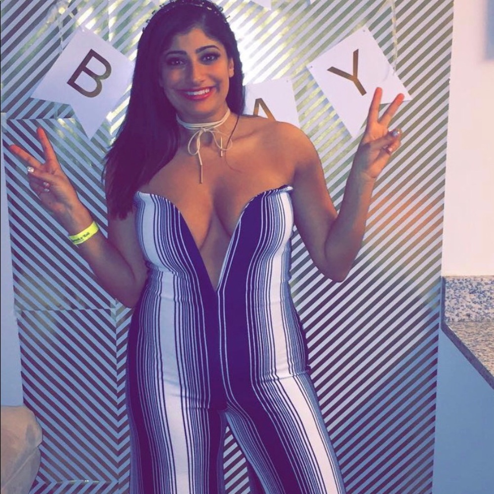 Jumpsuit with sweetheart neckline